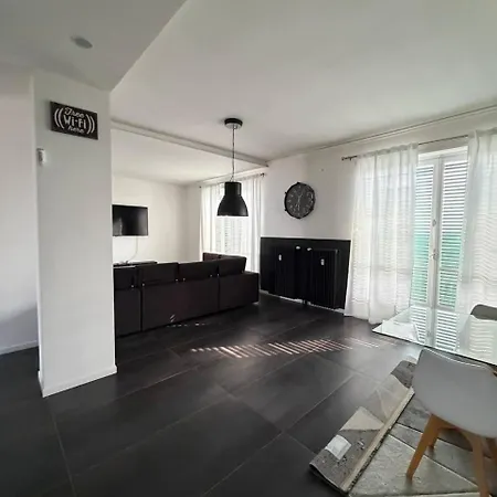 Casa Massi - Elegant With Private Parking Daire *